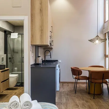 Premium By The Turia River 4